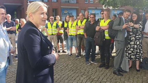 Ortsverband Uelzen - JM'in Dr. Wahlmann Ortsverband Uelzen - JM'in Dr. Wahlmann