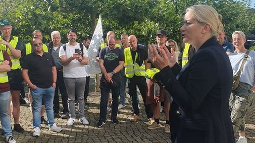Ortsverband Uelzen JM'in Fr. Dr. Wahlmann Ortsverband Uelzen JM'in Fr. Dr. Wahlmann