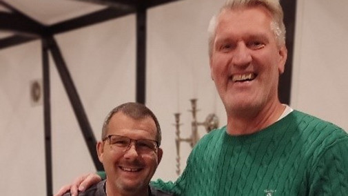 Hartmut Solinski wird durch Vorsitzenden R. Giermann geehrt.