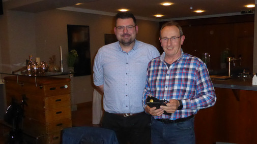 Sven Südkamp und Engelbert Janßen Dank für geleistete Arbeit im Ortsverband