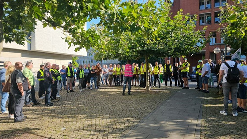 Ortsverband Uelzen - Demonstrierende Ortsverband Uelzen - Demonstrierende