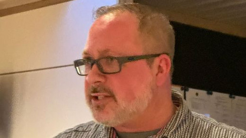 Engagierter Vorsitzender Engagierter Vorsitzender