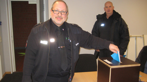 Stimmenabgabe am Wahltag Stimmenabgabe am Wahltag