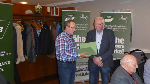 Josef Hellbernd 40 Jahre Treue zum VNSB, Josef Hellbernd